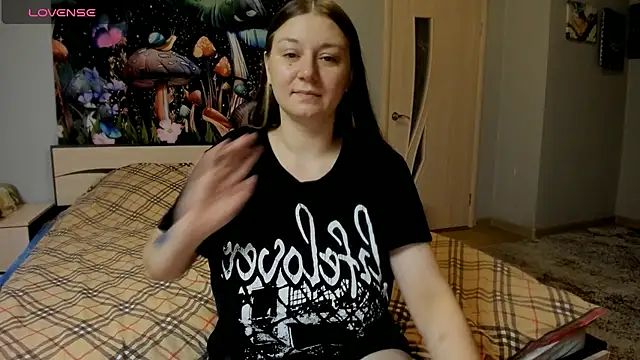 AlisaBacker online show from 5, 10, 2025