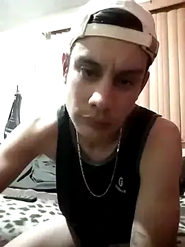 Snapshot of chicovergudo27 chatting on 2, 11, 2025 chicovergudo27 online show from 2, 11, 2025