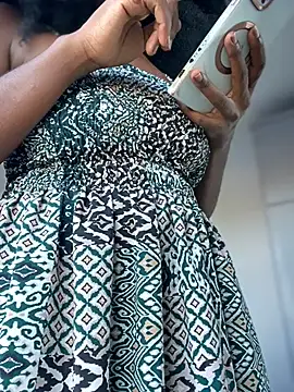 Candy-Heart online show from 10, 2, 2026