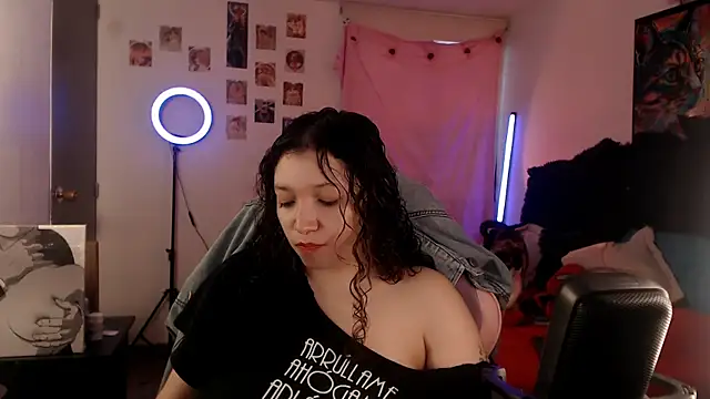 Snapshot of AllyDonfort chatting on 20, 5, 2026 AllyDonfort online show from 20, 5, 2026