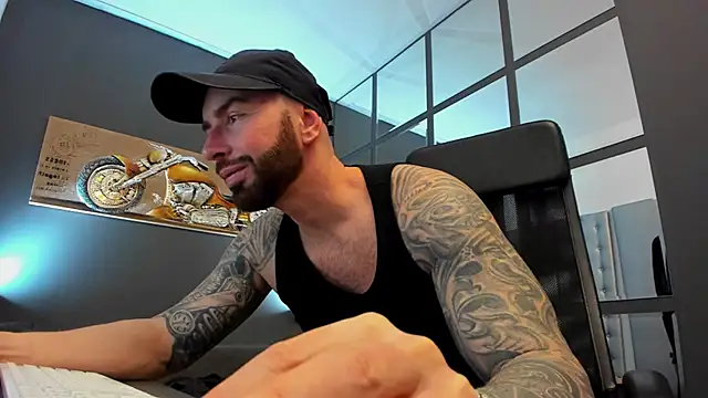 AronGrant online show from 4, 3, 2025