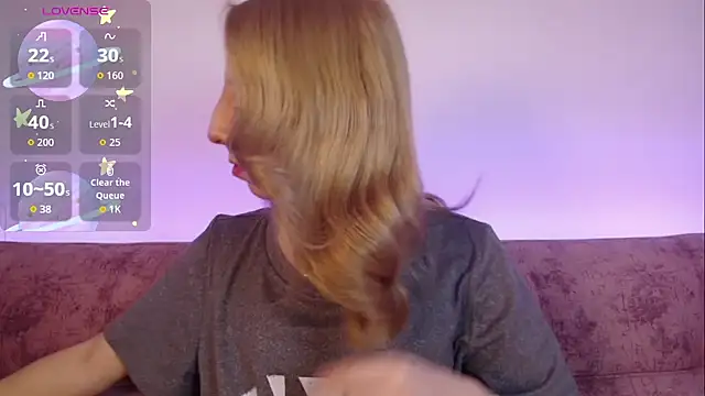 Miiaa doll online show from 25, 10, 2025