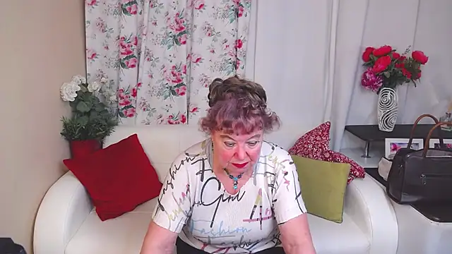 YourHotGranny online show from 28, 2, 2025