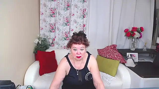 YourHotGranny online show from 6, 3, 2025