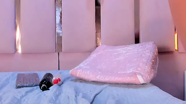 Snapshot of AlinaSweett chatting on 23, 3, 2025 AlinaSweett online show from 23, 3, 2025