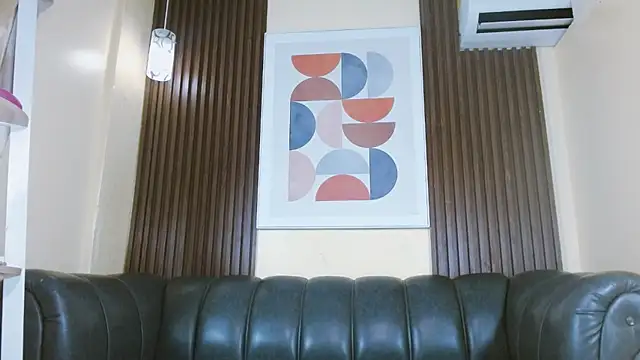 Nicole Ramires online show from 11, 1, 2026