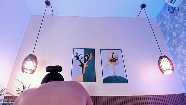 NicolleeEvanss online show from 6, 11, 2025