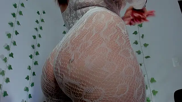 Miaa Garcia online show from 6, 4, 2026