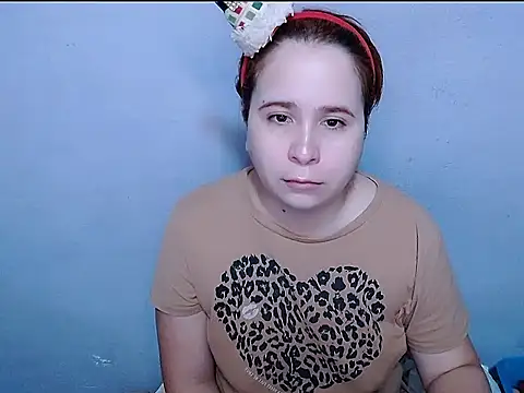 SubLayla01 online show from 28, 4, 2026