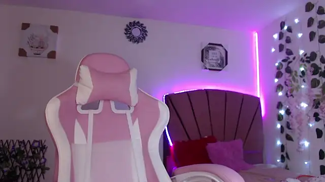 GabyVandriel online show from 10, 12, 2024