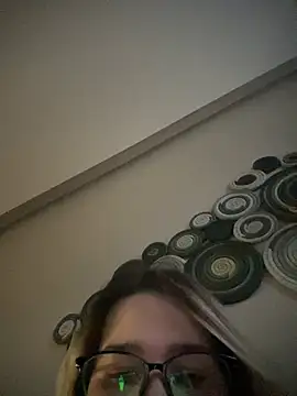 amooraaamoon online show from 14, 1, 2025