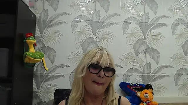 Snapshot of CamDiva113 chatting on 20, 3, 2025 CamDiva113 online show from 20, 3, 2025