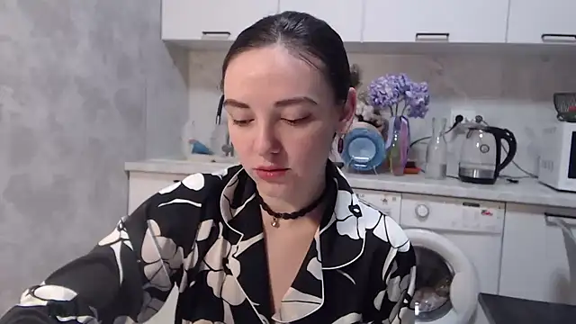 Snapshot of StacyMind chatting on 6, 2, 2025 StacyMind online show from 6, 2, 2025