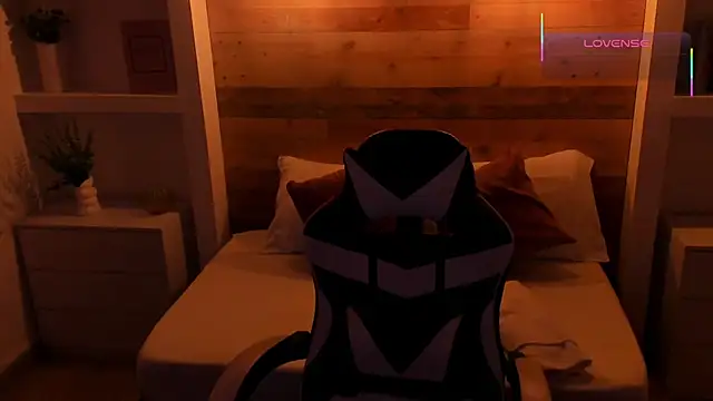 candy summer28 online show from 1, 12, 2025