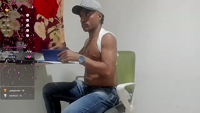 Snapshot of maik__alen chatting on 18, 6, 2026 maik alen online show from 18, 6, 2026