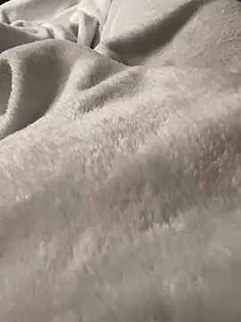 Snapshot of henes188 chatting on 5, 1, 2025 henes188 online show from 5, 1, 2025