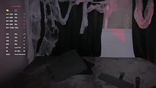 AramJoness online show from 6, 10, 2025