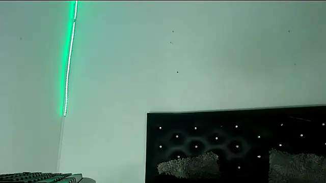 Orianadollx online show from 20, 1, 2025