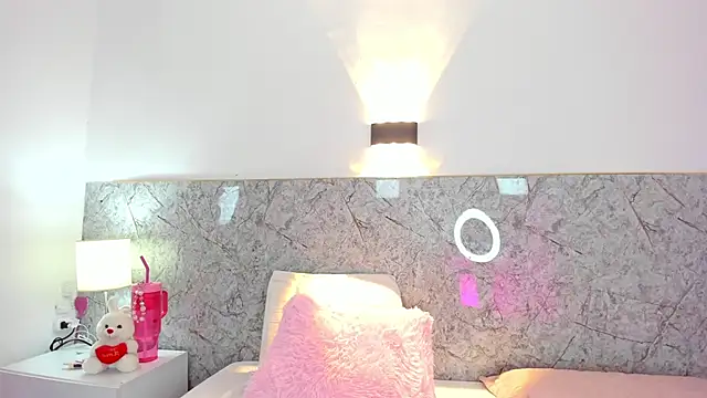 Snapshot of Mia_rom11 chatting on 27, 12, 2024 Mia rom11 online show from 27, 12, 2024