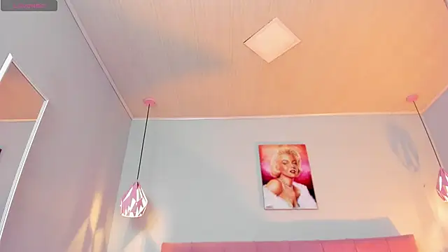 ScarletGV online show from 14, 2, 2025