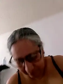 Snapshot of _candi chatting on 14, 4, 2026 candi online show from 14, 4, 2026