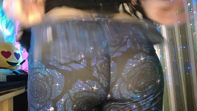 amorelara online show from 24, 7, 2026