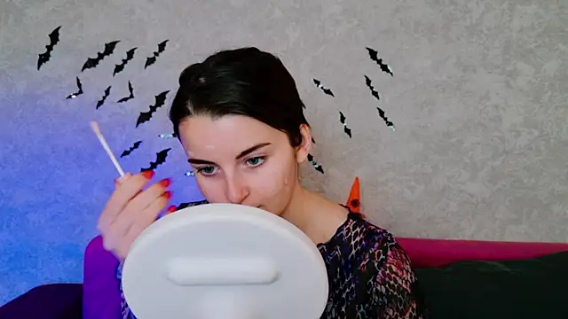 Miss Arwen online show from 8, 10, 2025