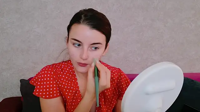 Miss Arwen online show from 7, 11, 2025