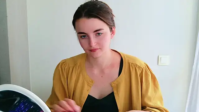 Snapshot of Miss_Arwen chatting on 18, 6, 2026 Miss Arwen online show from 18, 6, 2026