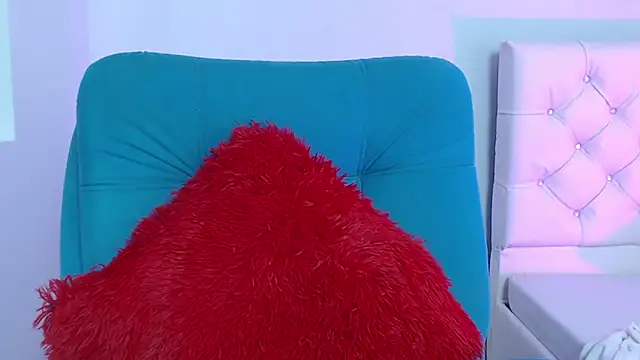 hantonella  online show from 8, 1, 2025