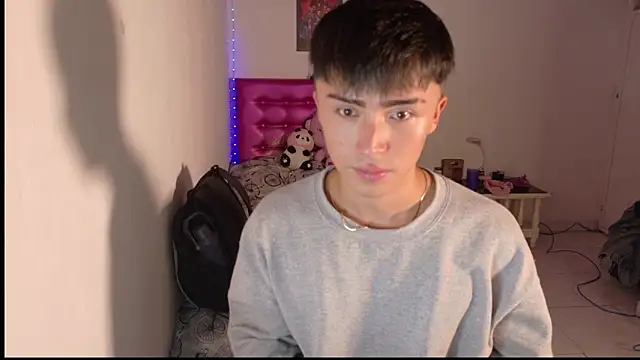 santi-fabulous online show from 21, 12, 2025