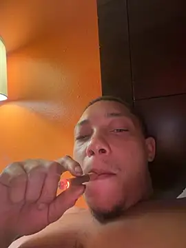 Snapshot of bigdaddy2xo chatting on 11, 7, 2026 bigdaddy2xo online show from 11, 7, 2026