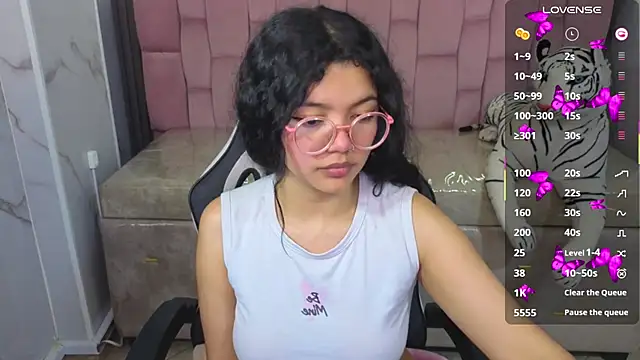 victoria castillo b online show from 11, 1, 2026