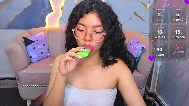 victoria castillo b online show from 12, 4, 2026