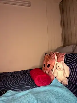 Kinkyy  online show from 14, 2, 2025