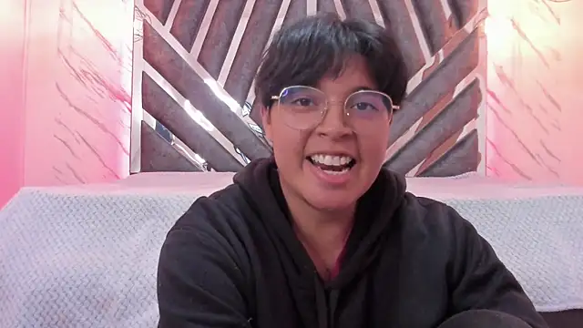 Snapshot of Emmapark_ chatting on 15, 2, 2025 Emmapark  online show from 15, 2, 2025