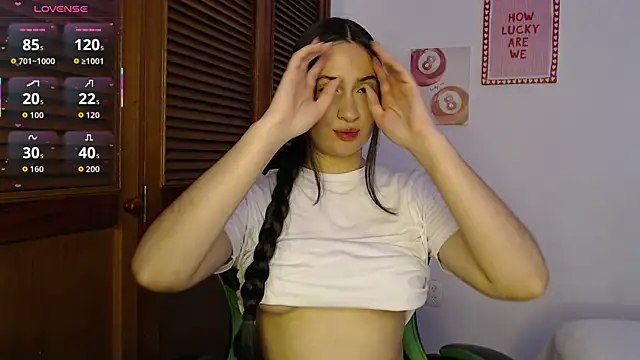 sofiaduque 26 online show from 2, 4, 2026