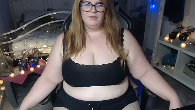 ZoeyLey online show from 15, 3, 2025