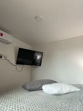 Georgiafox online show from 8, 10, 2025