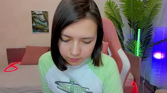 Lina Brownie online show from 4, 2, 2025