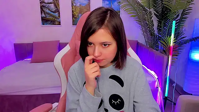 Lina Brownie online show from 12, 2, 2025