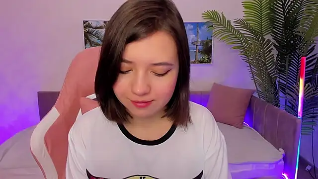 Lina Brownie online show from 7, 3, 2025