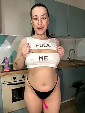 fuckdoll 18 online show from 17, 9, 2025