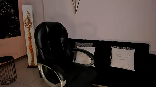 CharlotteCox  online show from 30, 1, 2025