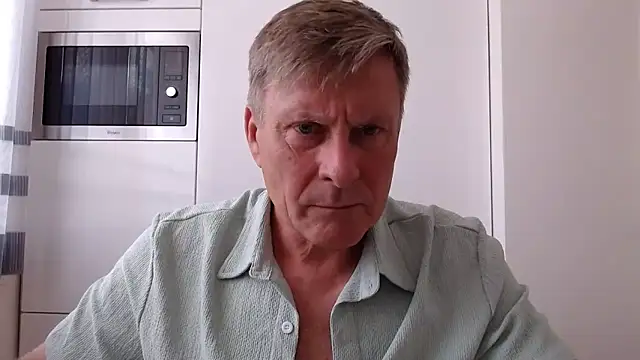 johnnym1 online show from 8, 4, 2026