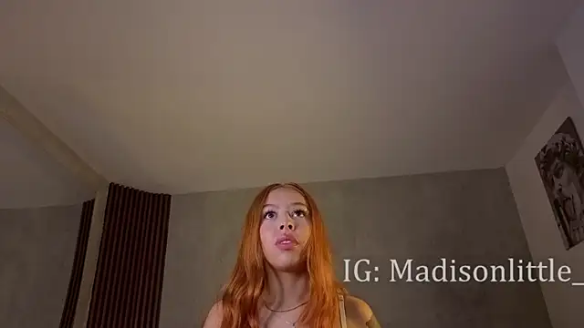 Snapshot of madison_little_ chatting on 11, 5, 2026 madison little online show from 11, 5, 2026
