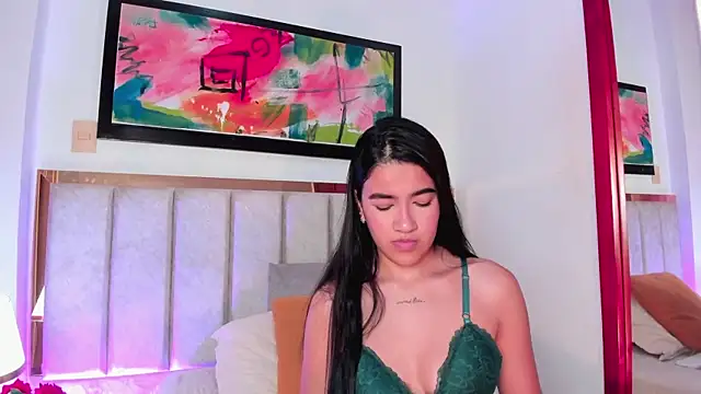Snapshot of LeaahCarter chatting on 26, 12, 2024 LeaahCarter online show from 26, 12, 2024