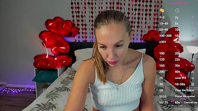 Snapshot of Kelly_Hardy chatting on 14, 2, 2025 Kelly Hardy online show from 14, 2, 2025