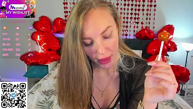 Snapshot of Kelly_Hardy chatting on 17, 2, 2025 Kelly Hardy online show from 17, 2, 2025