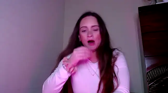 Snapshot of Sophie_Raegan chatting on 18, 12, 2024 Sophie Raegan online show from 18, 12, 2024